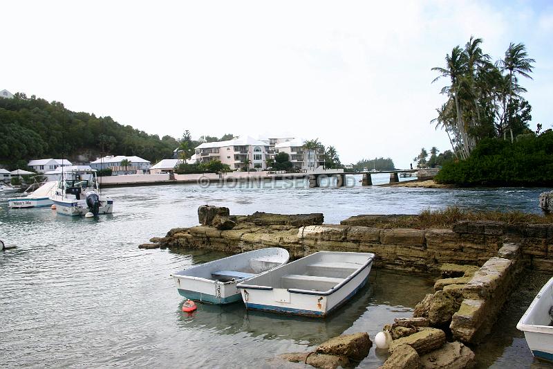 IMG_JE.FLV07.JPG - Flatt's Bridge looking towards St. James's Court, Flatt's, Bermuda