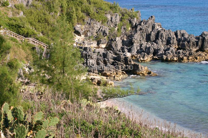 IMG_JE.CHBAY07.jpg - Steps and beach leading to Church Bay, South Shore, Bermuda