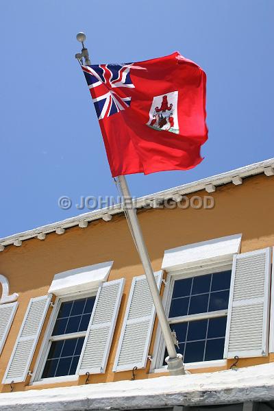 IMG_JE.BDADY102.JPG - Bermuda Flag on Front Street, Hamilton