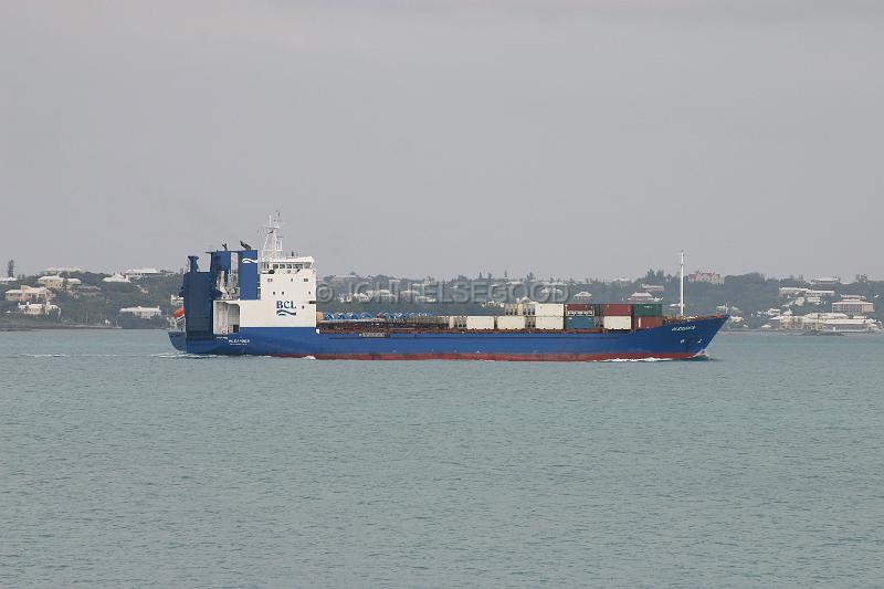 IMG_JE.BCL02.JPG - Container Ship, Oleander, leaving Hamilton, Bermuda