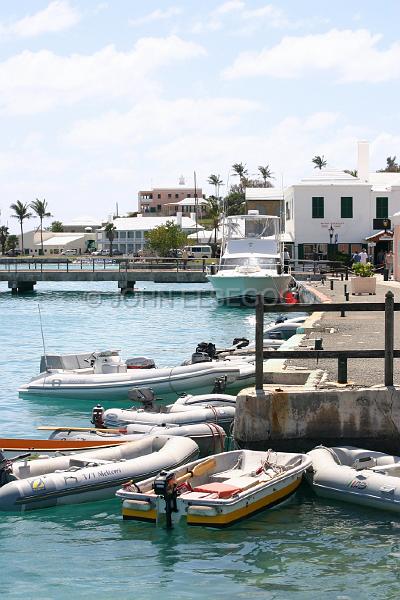 IMG_JE.BO14.JPG - Boats at Kings Square, St. George's