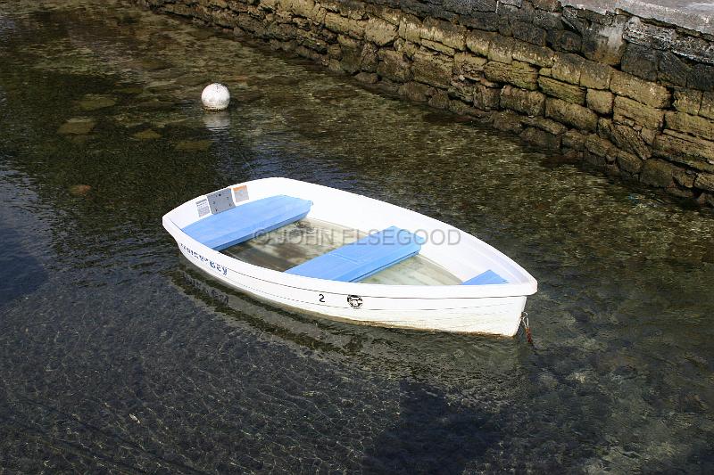 IMG_JE.BO63.JPG - Waterlogged punt, Point Shares, Bermuda