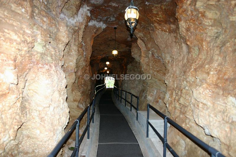 IMG_JE.CAV12.JPG - Crystal Caves entrance, Bermuda