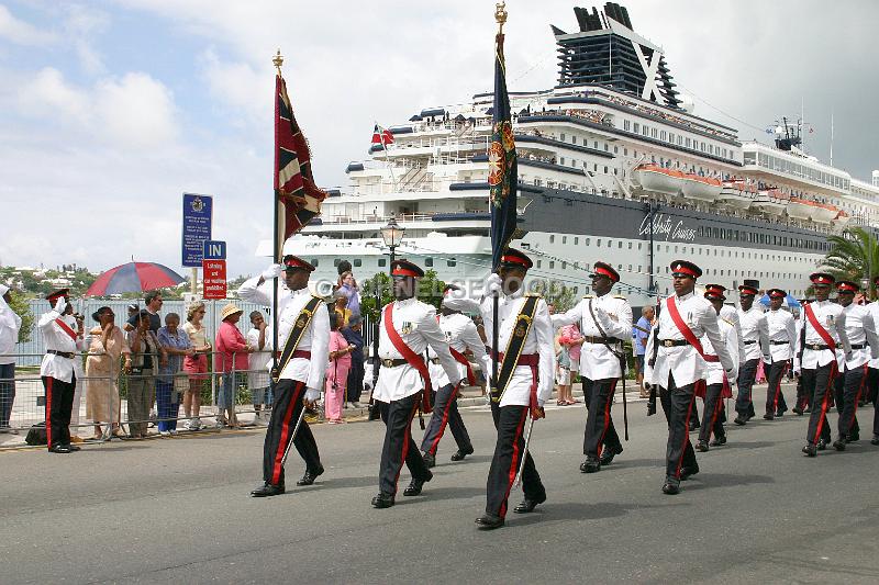 IMG_JE.VD22.JPG - Queens Birthday Parade, Front Street, Bermuda