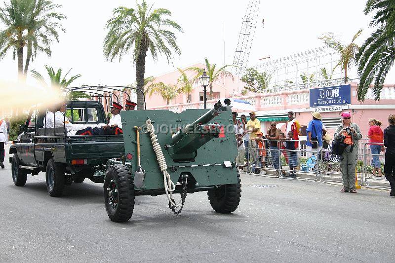 IMG_JE.VD32.JPG - Queens Birthday Parade, Front Street, Bermuda