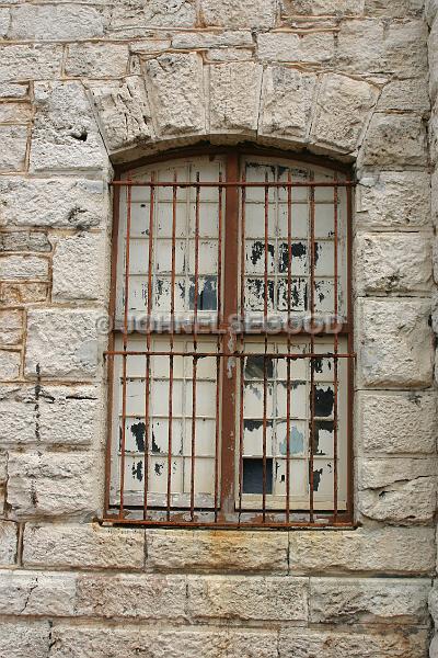 IMG_JE.DOC01.JPG - Barred Window, Royal Naval Dockyard, Bermuda