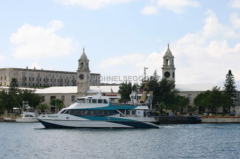 IMG_JE.DOC51.JPG - Fast Ferry leaving Dockyard for Hamilton, Bermuda