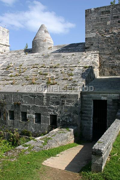 IMG_JE.DOC60.JPG - Battlements at Royal Naval Dockyard, Bermuda