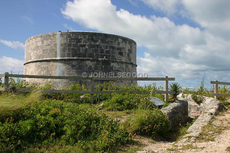 IMG_JE.MON09.JPG - Martello's Tower, Ferry Reach Park, Bermuda