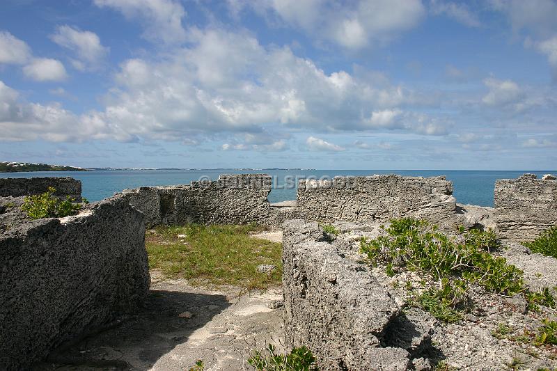 IMG_JE.MON16.JPG - Ferry Reach Forts, Bermuda