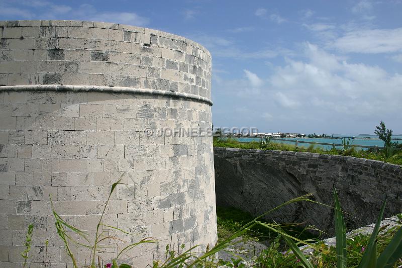 IMG_JE.MON40.JPG - Martello's Tower, Ferry Reach Park, Bermuda