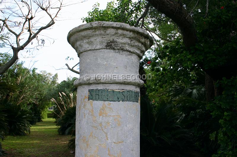 IMG_JE.GA16.JPG - Old Shrewsbury Gate post, Sandys, Bermuda