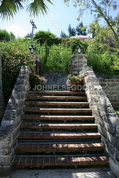 IMG_JE.GA18.JPG - Waterlot steps, Middle Road, Southampton, Bermuda