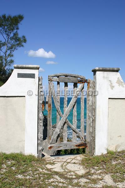 IMG_JE.GA21.JPG - Old cedar branch gate, North Shore Road, Bermuda