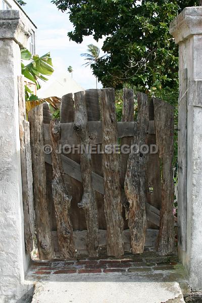 IMG_JE.GA30.JPG - Rustic gate, St. George's, Bermuda