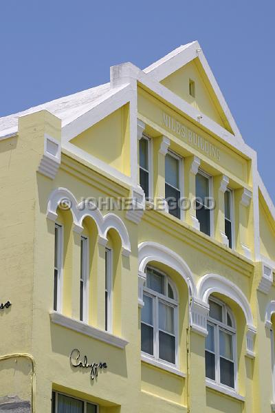 IMG_JE.GR10.JPG - Architecture on Front Street, Hamilton, Bermuda