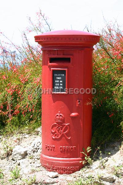 IMG_JE.GR27.JPG - Old Red Postbox, St, David's, Bermuda