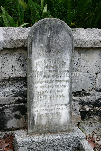 IMG_JE.GRAV07.JPG - Gravestone, Watford Bridge Cemetery,  Bermuda