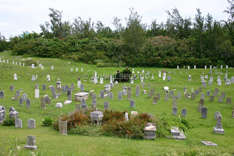IMG_JE.GRAV14.JPG - Gravestones, Royal Naval Cemetery,  Ireland Island, Bermuda