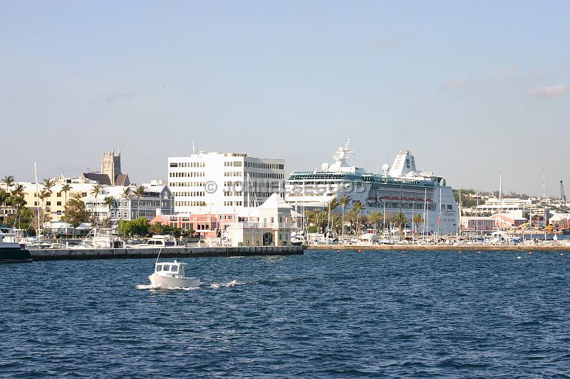 IMG_JE.HAM01.JPG - City of Hamilton from Hamilton Harbour, Bermuda