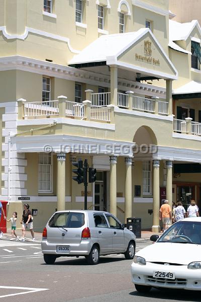 IMG_JE.HAM08.JPG - Bank of Butterfield building, Front Street, Hamilton, Bermuda