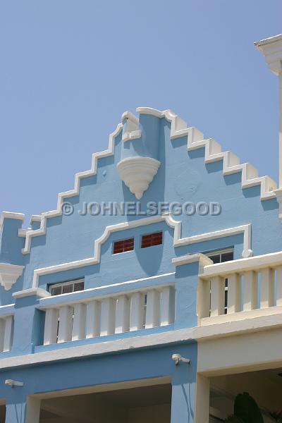 IMG_JE.HAM11.JPG - Roofline, Front Street, Hamilton, Bermuda