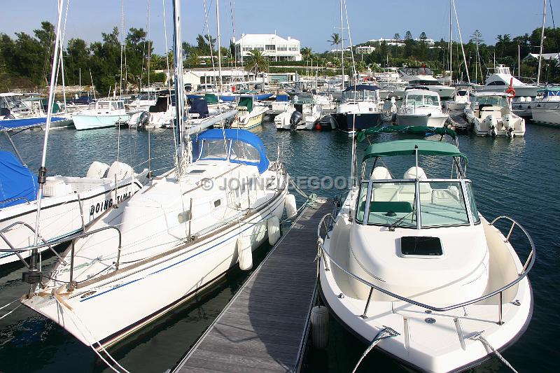 IMG_JE.HAM131.JPG - Royal Bermuda Amatuer Dinghy Club and boat dock