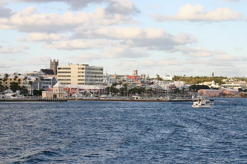 IMG_JE.HAM31.JPG - City of Hamilton, late afternoon from the harbour