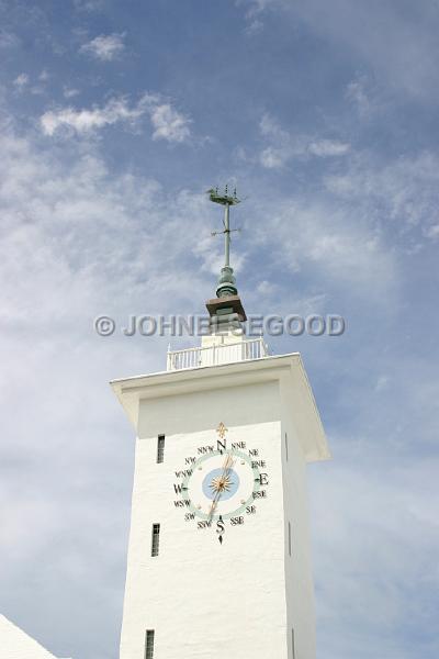 IMG_JE.HAM51.JPG - Weathervane and Compass on City Hall Building, Hamilton, Bermuda