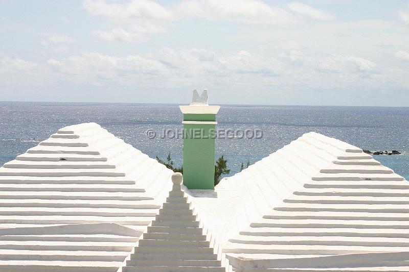 IMG_JE.HO31.JPG - Roofline and Chimney,  South Shore, Bermuda