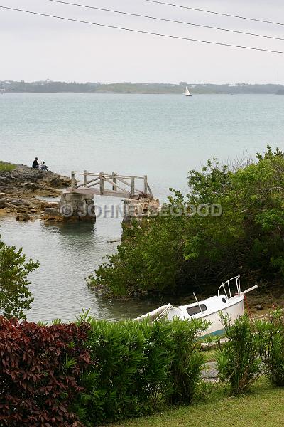 IMG_JE.LP.02.JPG - Fishing from rocks, Lagoon Park, Somerset, Bermuda