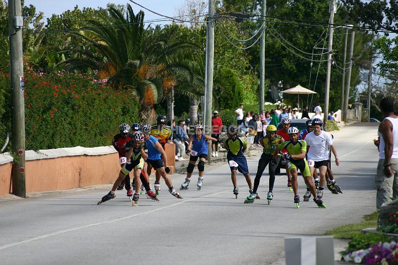 IMG_JE.BDADY09.JPG - Inline Skaters, May 24th, Bermuda