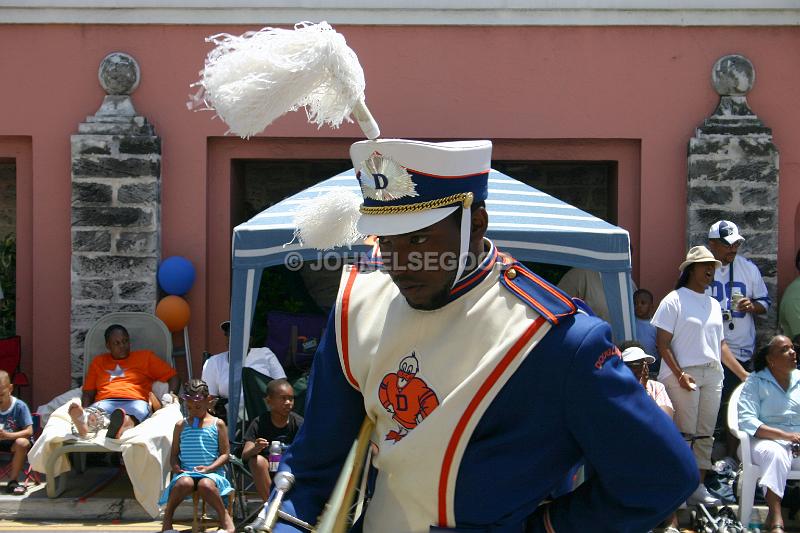IMG_JE.BDADY117.JPG - Bermuda Day Parade, US College Band, Front Street, Bermuda