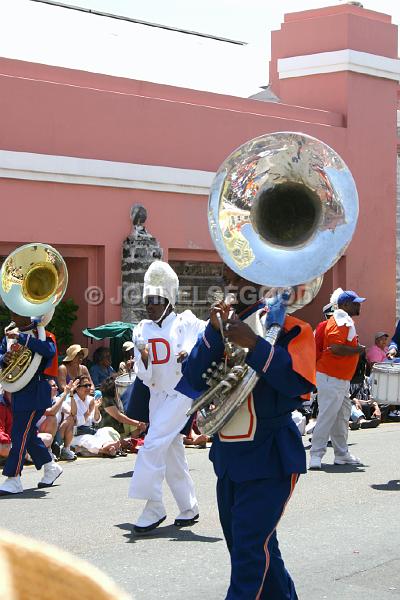 IMG_JE.BDADY118.JPG - Bermuda Day Parade, US College Band, Front Street, Bermuda