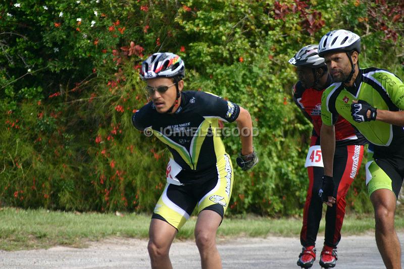 IMG_JE.BDADY13.JPG - Inline Skaters, May 24th, Bermuda