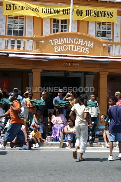 IMG_JE.BDADY149.JPG - Bermuda Day Parade, Trimingham's, Front Street, Bermuda