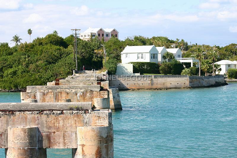 IMG_JE.RT06.JPG - Old Bermuda Railway Bridge, East End, Bermuda