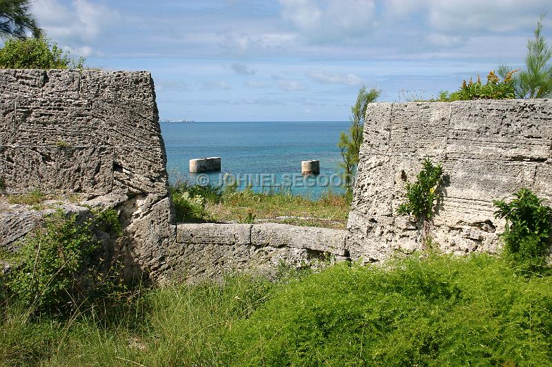 IMG_JE.RT08.JPG - Fort ruins at Ferry Point, Bermuda