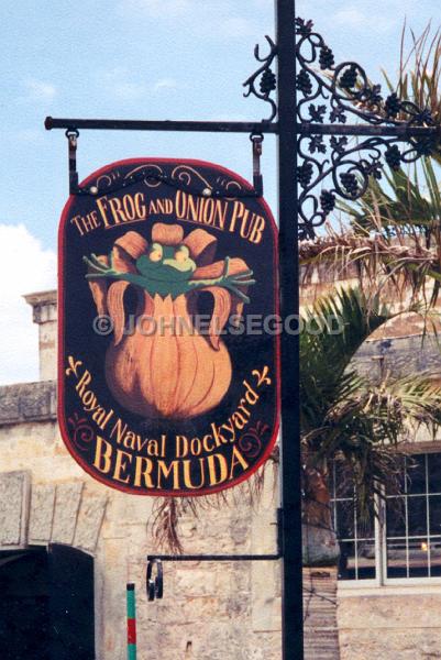 IMG_JE.SI141.jpg - The Frog and Onion Pub, Dockyard, Bermuda