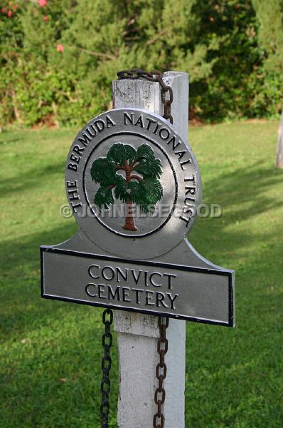 IMG_JE.SI18.JPG - The Bermuda National Trust sign, Convict Cemetery, Bermuda