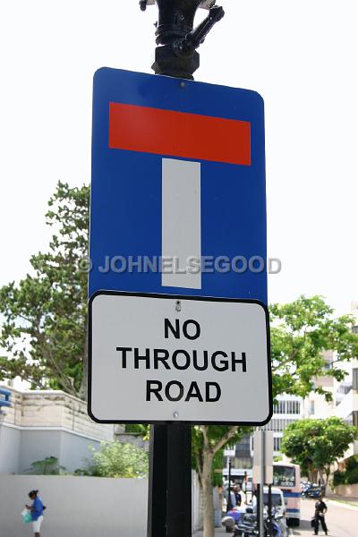 IMG_JE.SI35.JPG - No Through Road, Traffic sign, Hamilton, Bermuda
