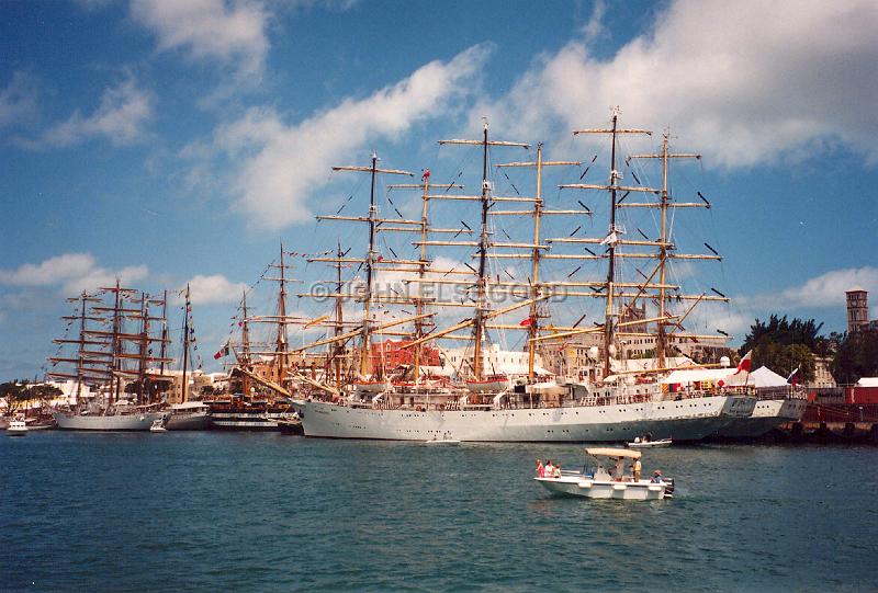 IMG_JE.TS27.jpg - Tall Ships docked in Hamilton, Bermuda