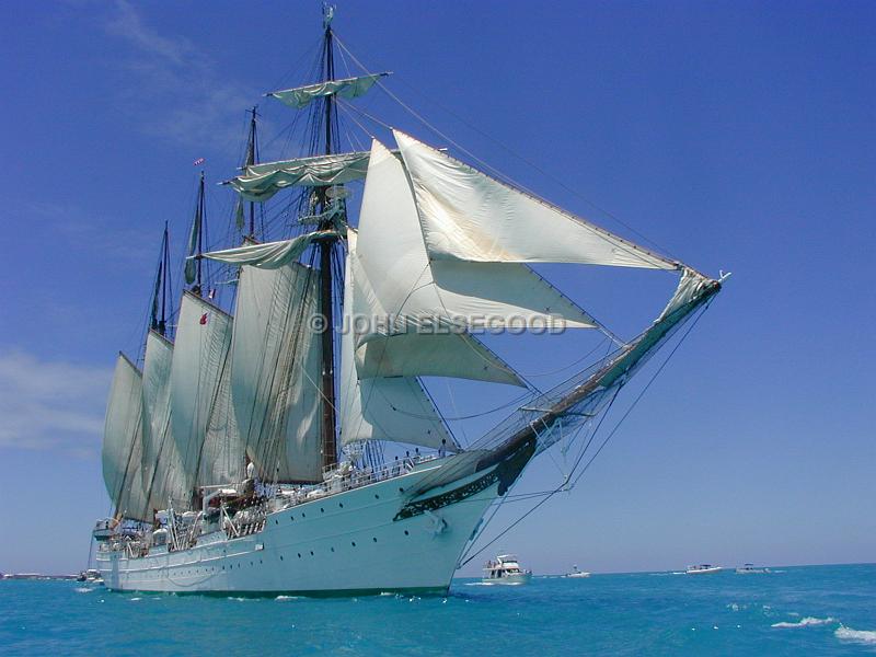 IMG_JE.TS29.JPG - Tall Ship in Hamilton Harbour, Bermuda