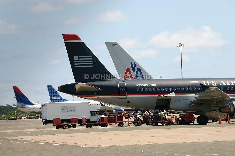 IMG_JE.AI03.JPG - Airline Logos on tailfins, Bermuda International Airport