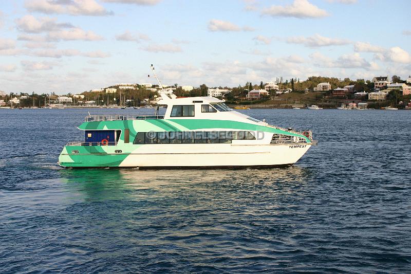 IMG_JE.FE19.JPG - Fast Ferry Tempest in Hamilton Harbour, Bermuda