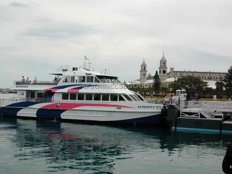 IMG_JE.FE39.jpg - Fast Ferry Serenity at Dockyard, Bermuda