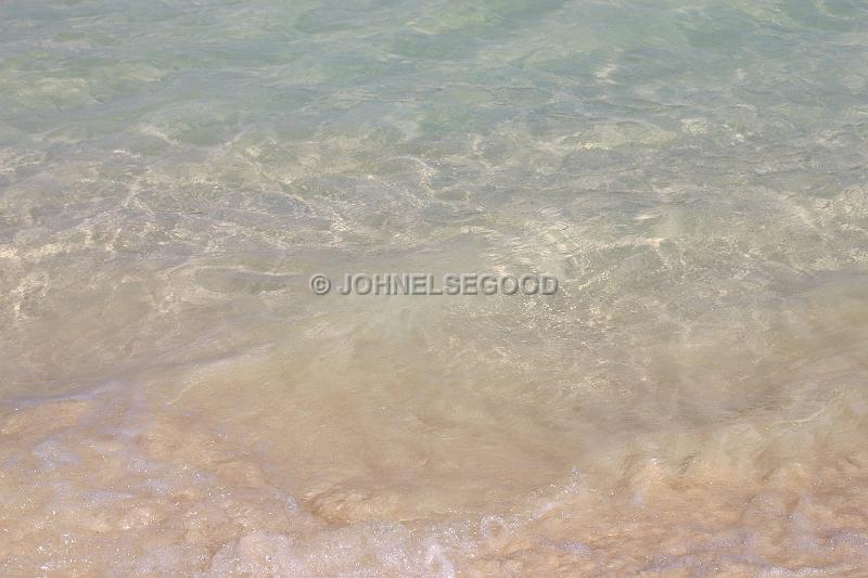 IMG_JE.WAT3.JPG - Crystal clear waters lap the South Shore Beach, Bermuda